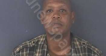DIXON, RODNEY DAVEL | 2025-03-19 22:52:41 | Gadsden County, Florida Booking