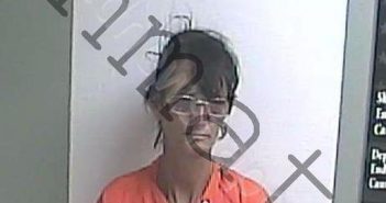 LEWIS, TINA LOUISE | 2025-03-20 00:10:09 | Gilchrist County, Florida Booking