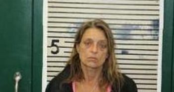 MELONIE THOMAS | 2025-03-21 21:21:36 | Holmes County, Florida Booking